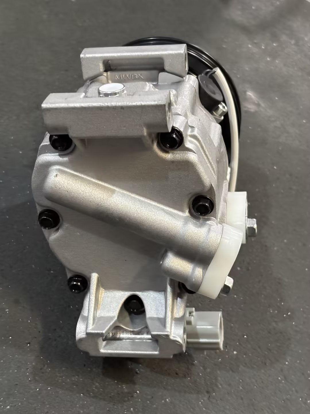 Durable 4PK 12V Scroll Compressor for Toyota