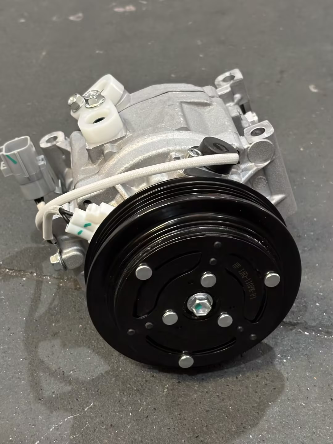 Durable 4PK 12V Scroll Compressor for Toyota