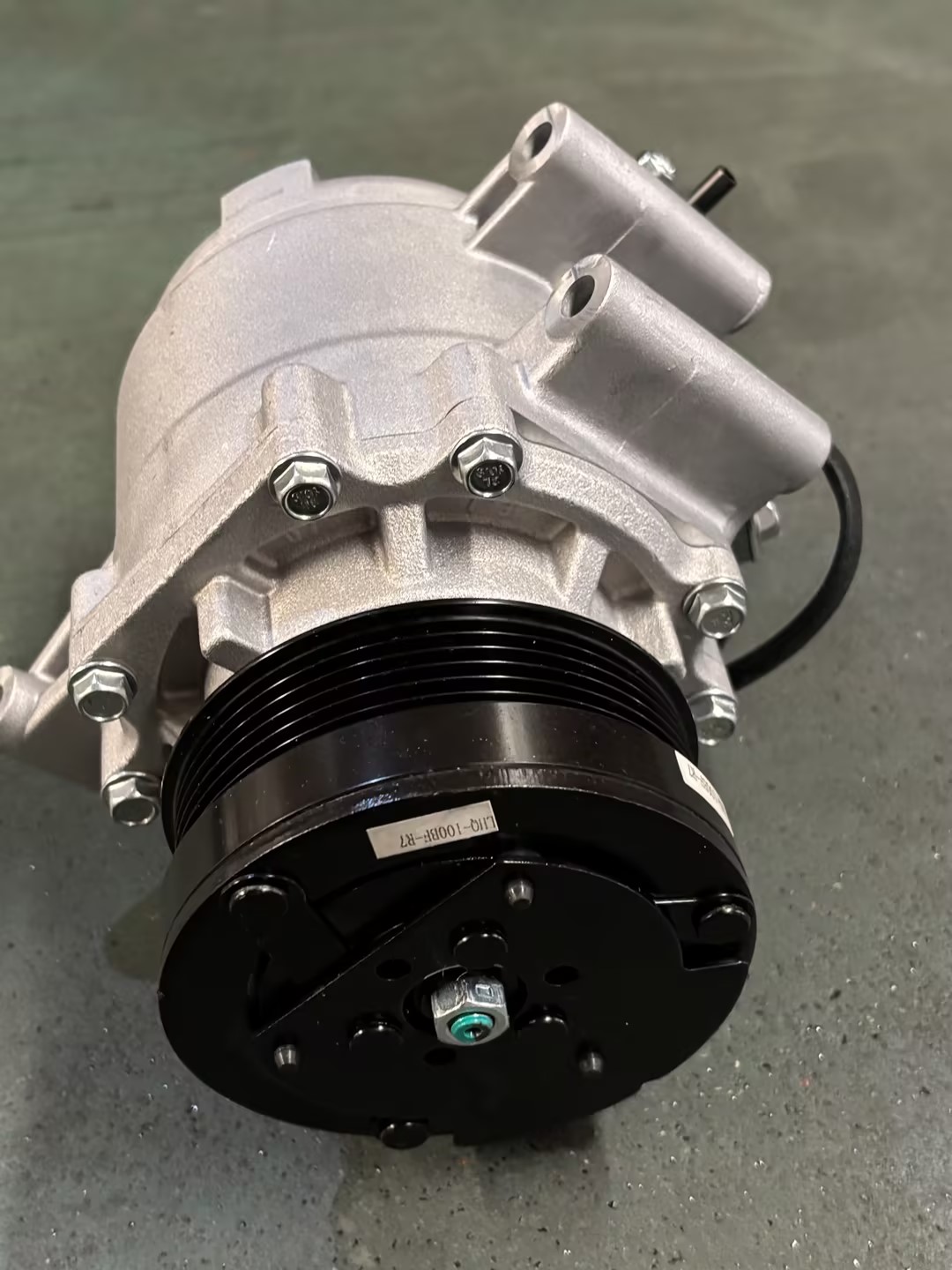 High-Quality 6PK 12V Scroll Compressor for Honda