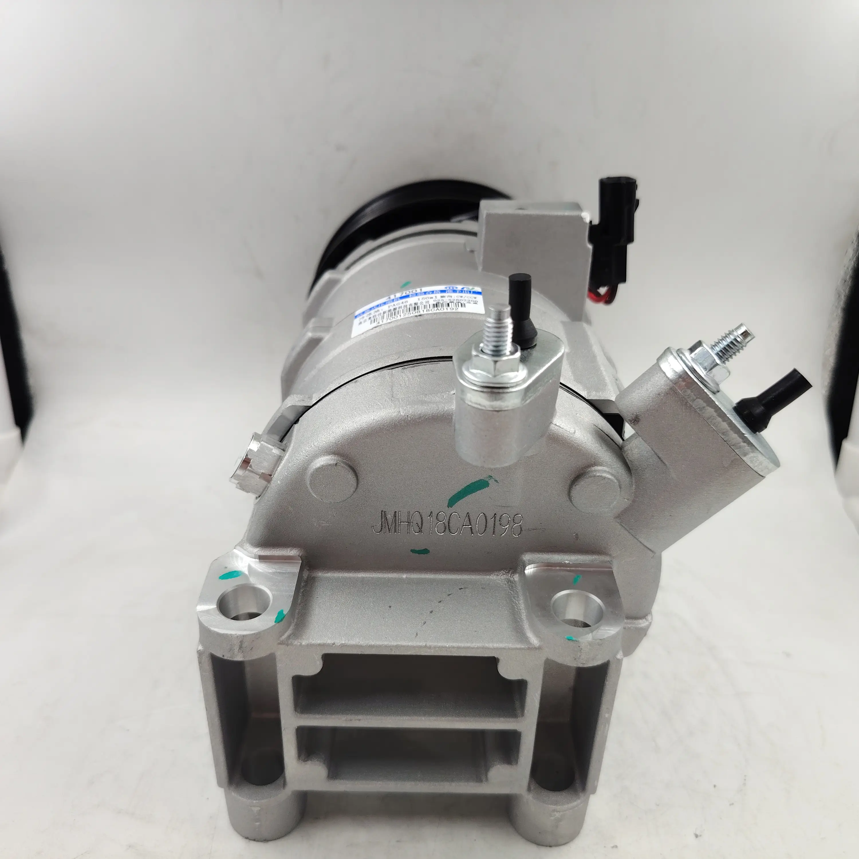 Performance DKS17 Piston Compressor for Nissan