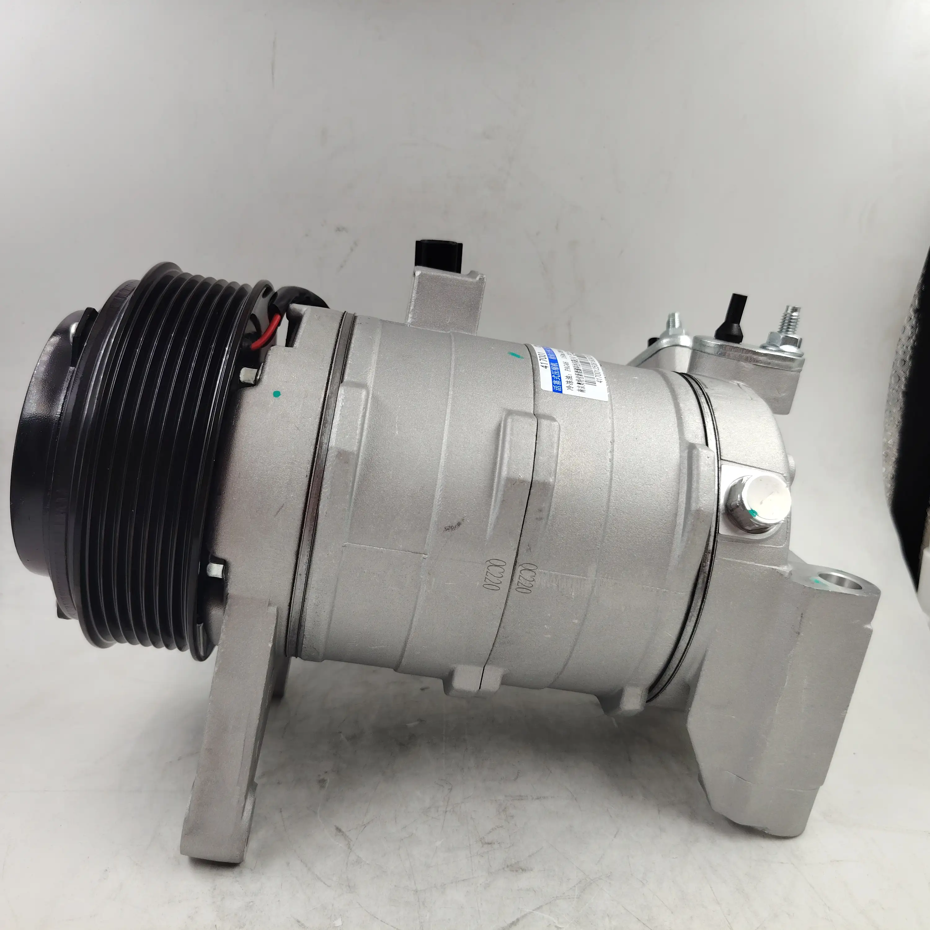 Performance DKS17 Piston Compressor for Nissan